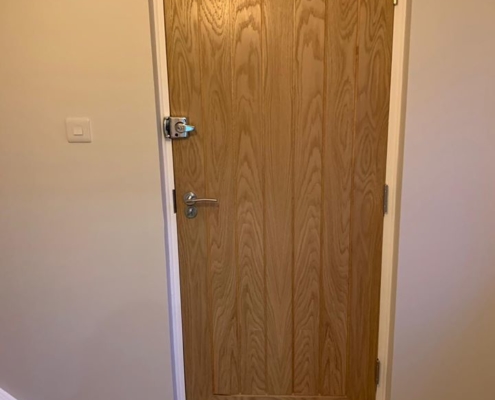 Internal door hanging